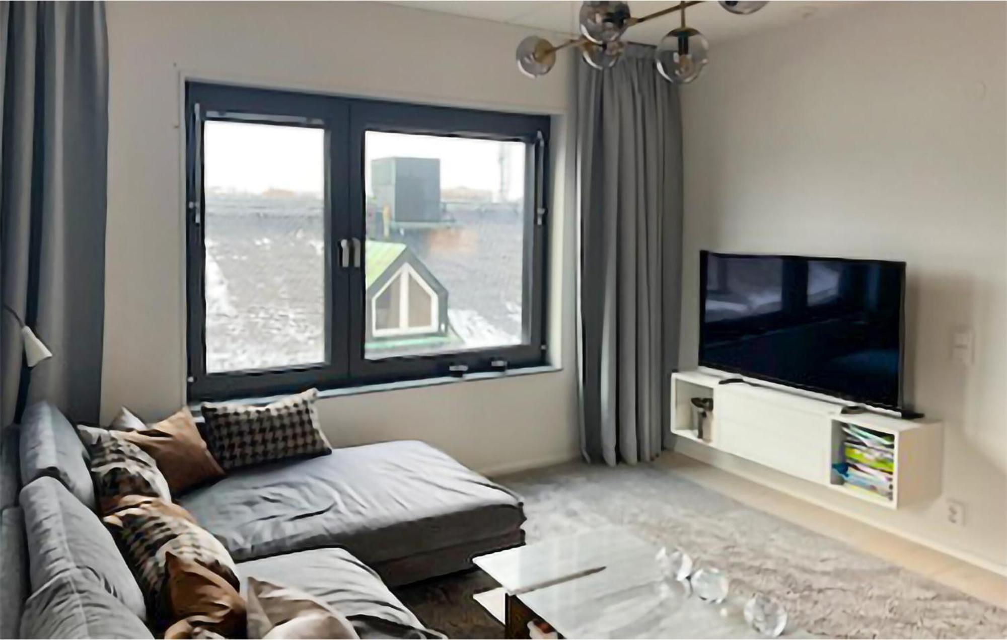 2 Bedroom Gorgeous Apartment In Ville de Stockholm Extérieur photo